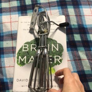 Vintage Canary Handmixer